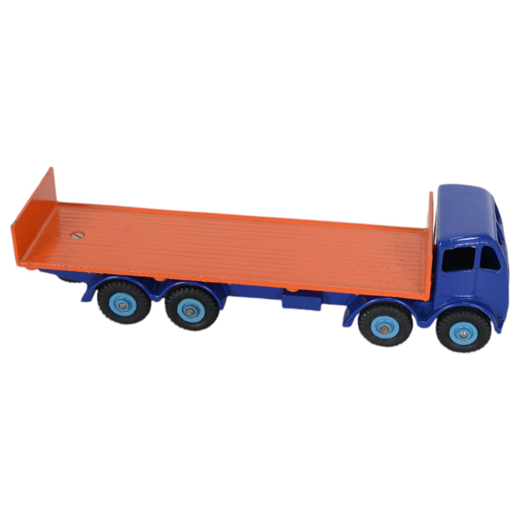 Two Meccano Dinky Supertoys diecast models, comprising Foden Flat Truck with Tailboard no. 903, in blue and orange finish, and Foden Flat Truck with chains, in green finish, both boxed, no. 905 in dual numbered box