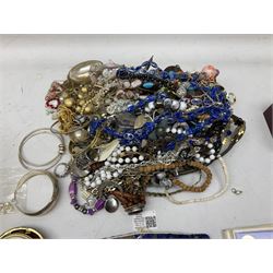 Costume jewellery including necklaces, pendants, bangles etc