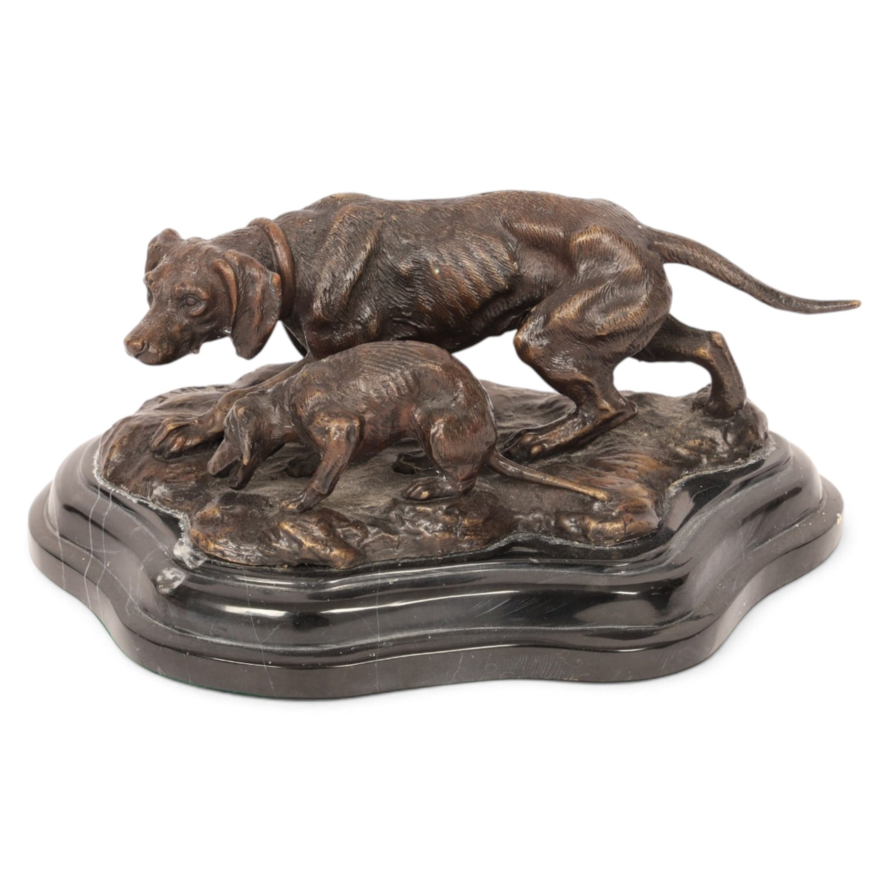 After Pierre Jules Mene, bronze sculpture of a hunting dog upon a marble base, H9cm 