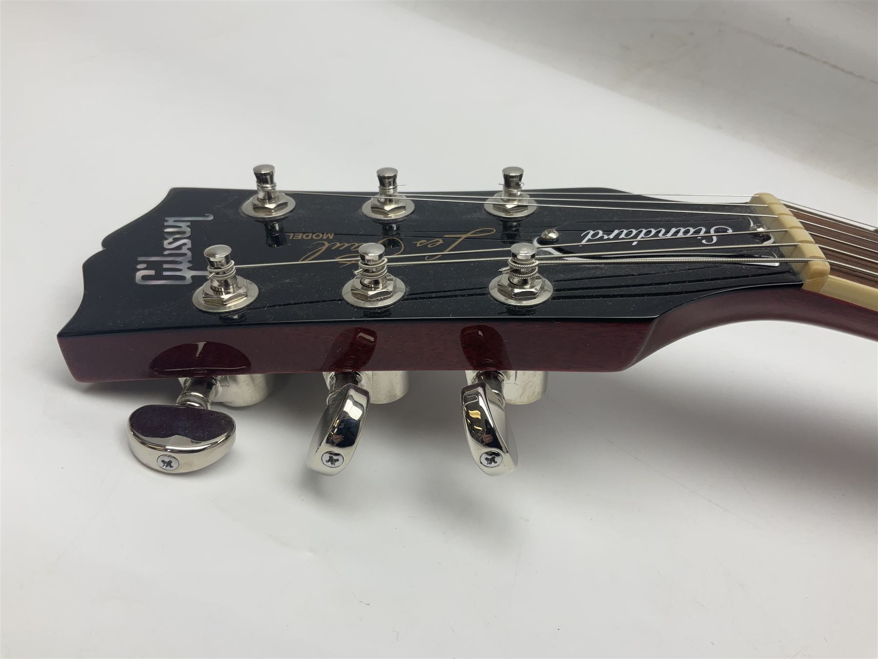 2021 USA Gibson Les Paul Standard guitar Model No LPS600B8NH1 with tobacco sunburst finish; serial no.216610246 L98cm; in Gibson fitted hard case with multitool, cloth, inspection certificate and other paperwork