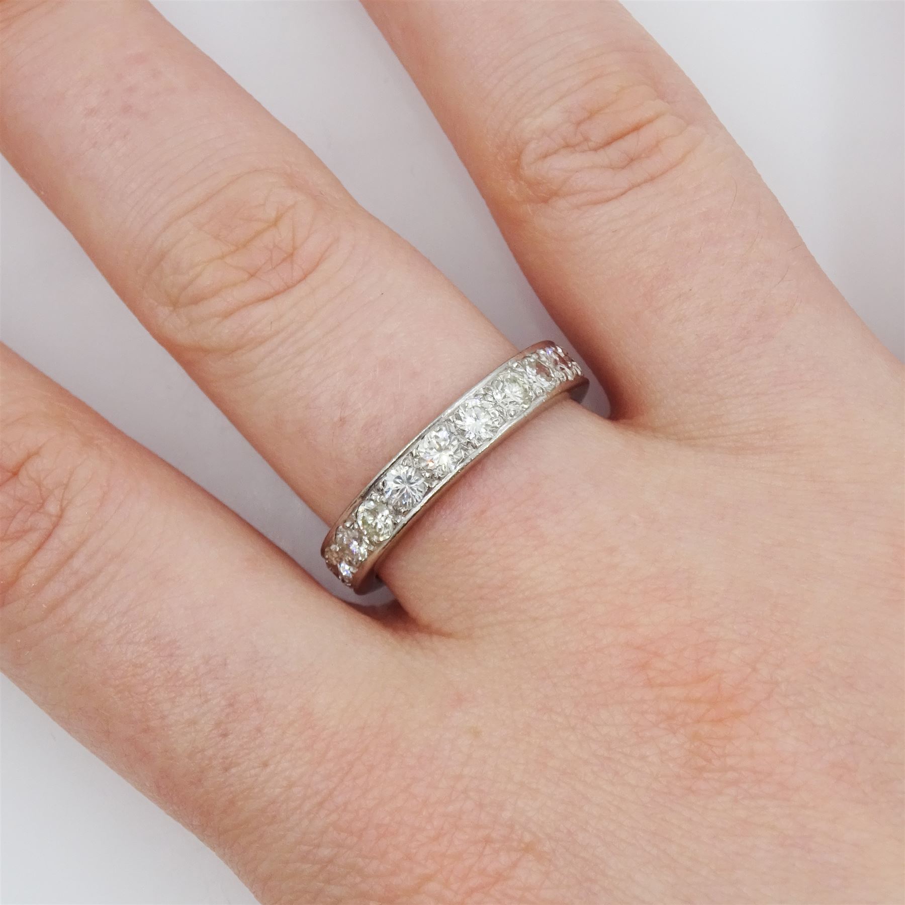 18ct white gold round cut diamond full eternity ring, total diamond weight approx 2.00 carat