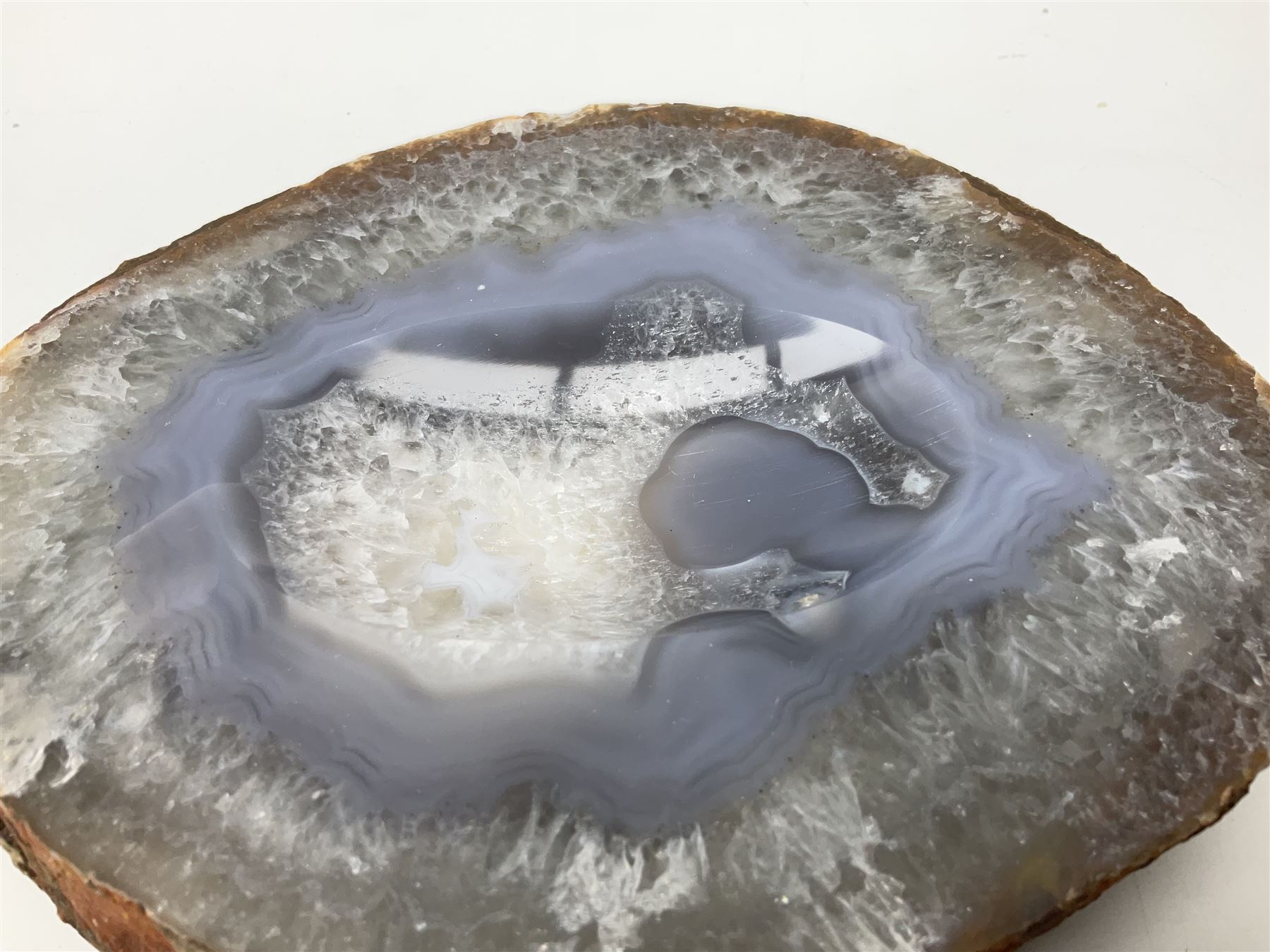 Polished agate geode stone dish, with rough edges, H16cm, L28cm