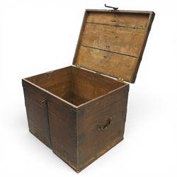 Early 19th century oak and wrought metal bound plate chest, the hinged lid with an engraved brass plaque inscribed Col H Saunderson No.2, enclosing a vacant interior, with metal carrying handles to the sides and pivoting clasp