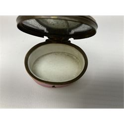 Late 18th century Staffordshire enamel patch box, of oval form with pink base, the hinged cover inscribed 'Have Communion with few, Be familiar with One, Deal justly with All, Speak evil of none' upon a white ground, opening to reveal mirror beneath, W4cm