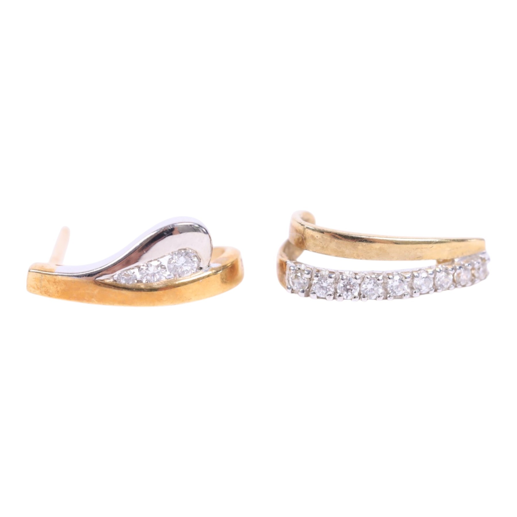 18ct gold charm and two single earrings, 14ct gold single earring and 9ct gold jewellery oddments, comprising single earrings and chain links