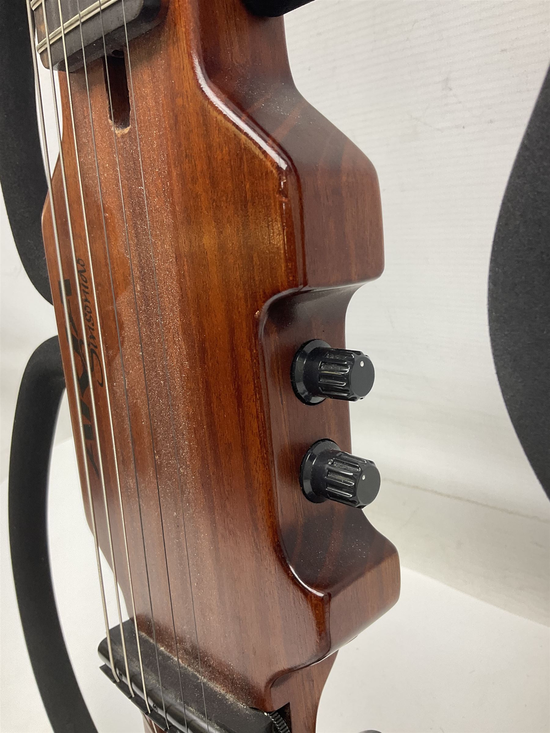 Aria Sinsonido mahogany electric travel guitar, serial no.0502385 L86cm; in original gig bag with earphones and GM11 Minituner; together with Fender Sidekick Reverb 25 amplifier and Marshall MG Series 15DFX amplifier (3)