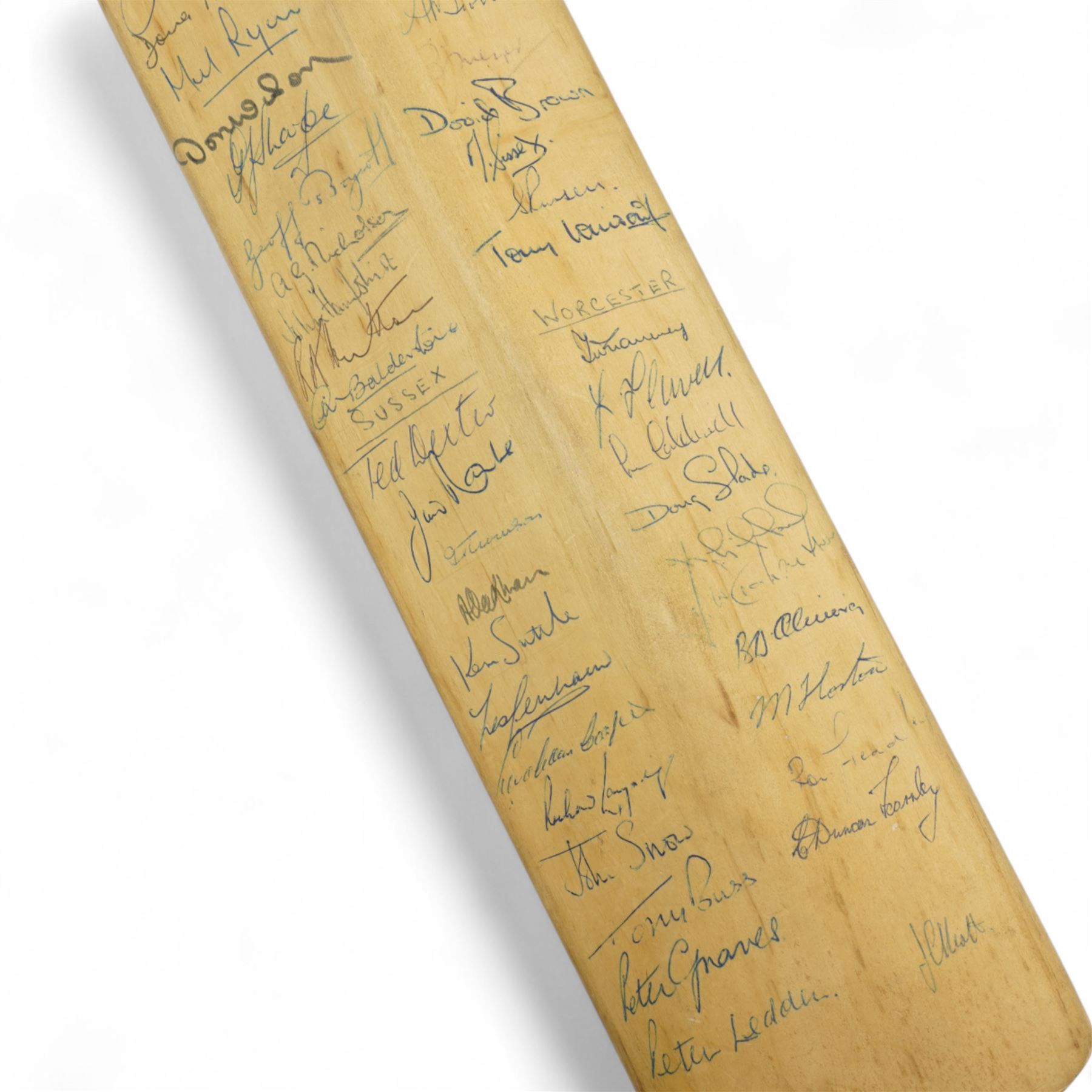 Ray Illingworth Testimonial Gray-Nicolls cricket bat, signed by New Zealand and England 1973 teams, and by players of Yorkshire, Gloucester, Sussex, and Worcester