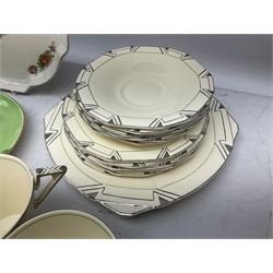 Art Deco style tea service by Alfred Meakin in Marigold pattern, comprising four cups and saucers, six dessert plates, one side plate, milk jug and sugar bowl, together with an art deco teapot, Royal Winton wares etc 