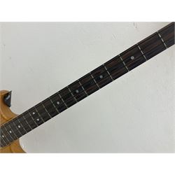 Westone Thunder 1-A elm four-string electric bass guitar, serial no.4052670 L111cm