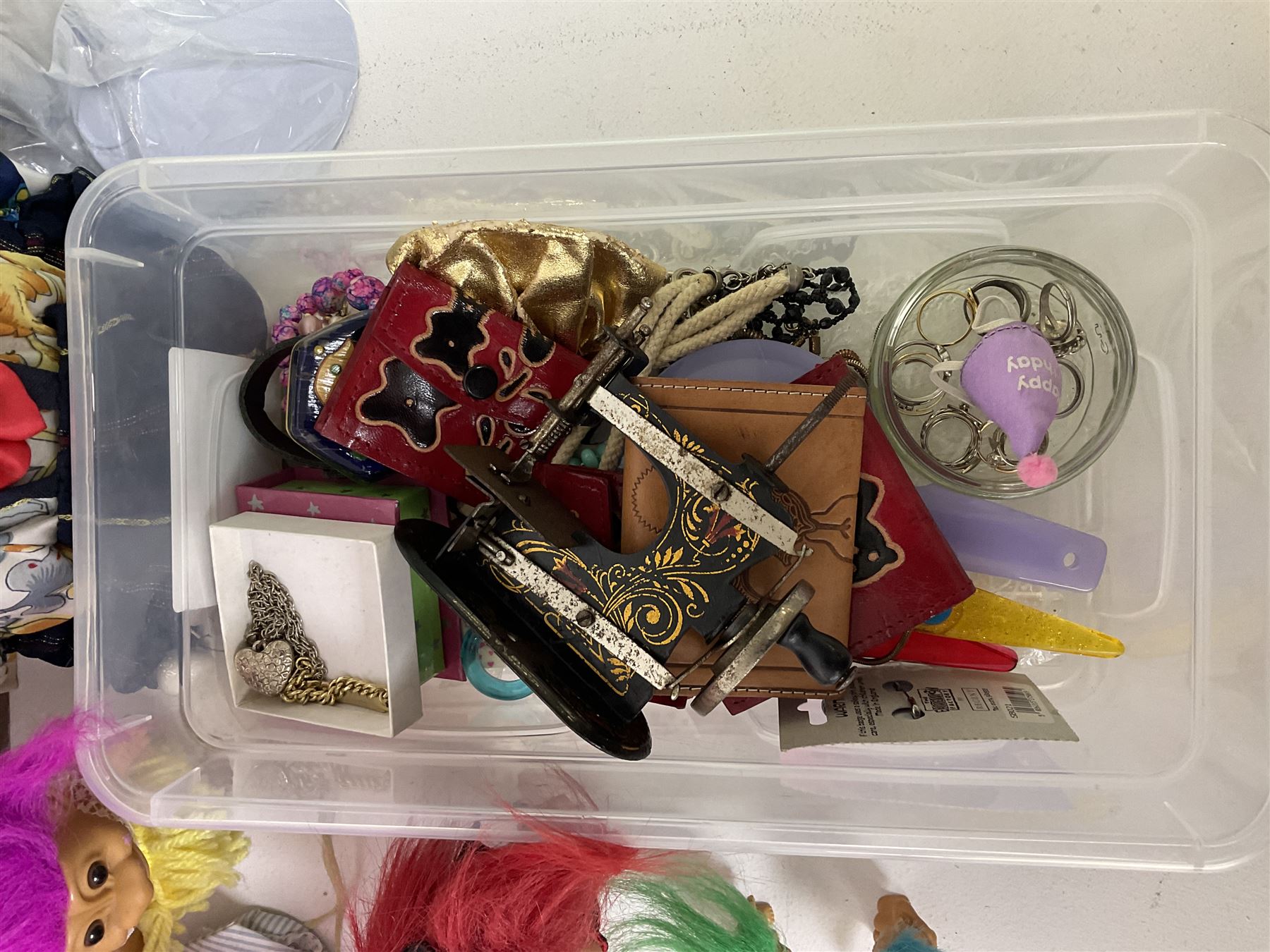 Collection of various toys to include Troll dolls, Guess Who, stuffed toy lion, Shark Chase, Shark Alert, Thomas and Friends Ready bed, and costume jewellery etc