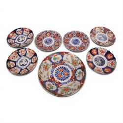 Collection seven 19th century Japanese Imari plates, six with scalloped edges, largest D30cm 