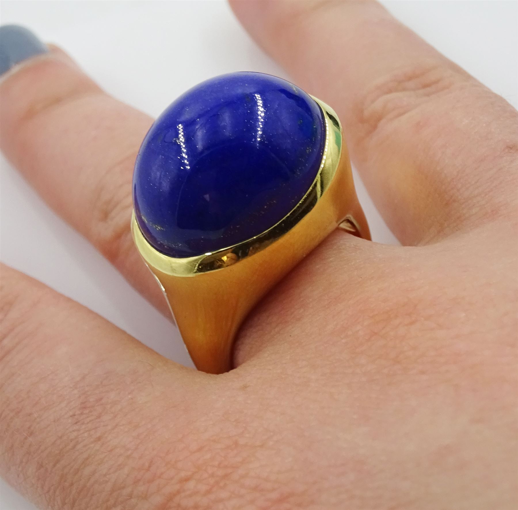 Tiffany & Co 18ct gold cabochon lapis lazuli ring by Elsa Peretti, stamped 750 with signature, boxed