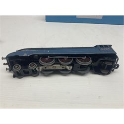 Hornby Dublo - 3-rail EDL1 (pre-war) Class A4 4-6-2 LNER blue locomotive  