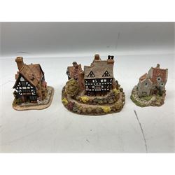 Eleven Lilliput Lane cottages from the British / English Collection, to include Tudor Court, Swan Inn, Culross House etc all boxed with deeds