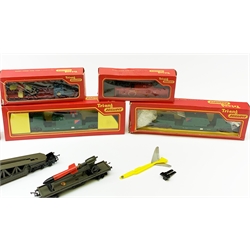 Tri-ang/Hornby '00' gauge - Battle Space Anti-Aircraft Searchlight wagon; Multiple Missile Launcher; Plane Launching car; Tactical Rocket Launcher; Spy Satellite Launching car; Exploding car (red), all boxed (6)
