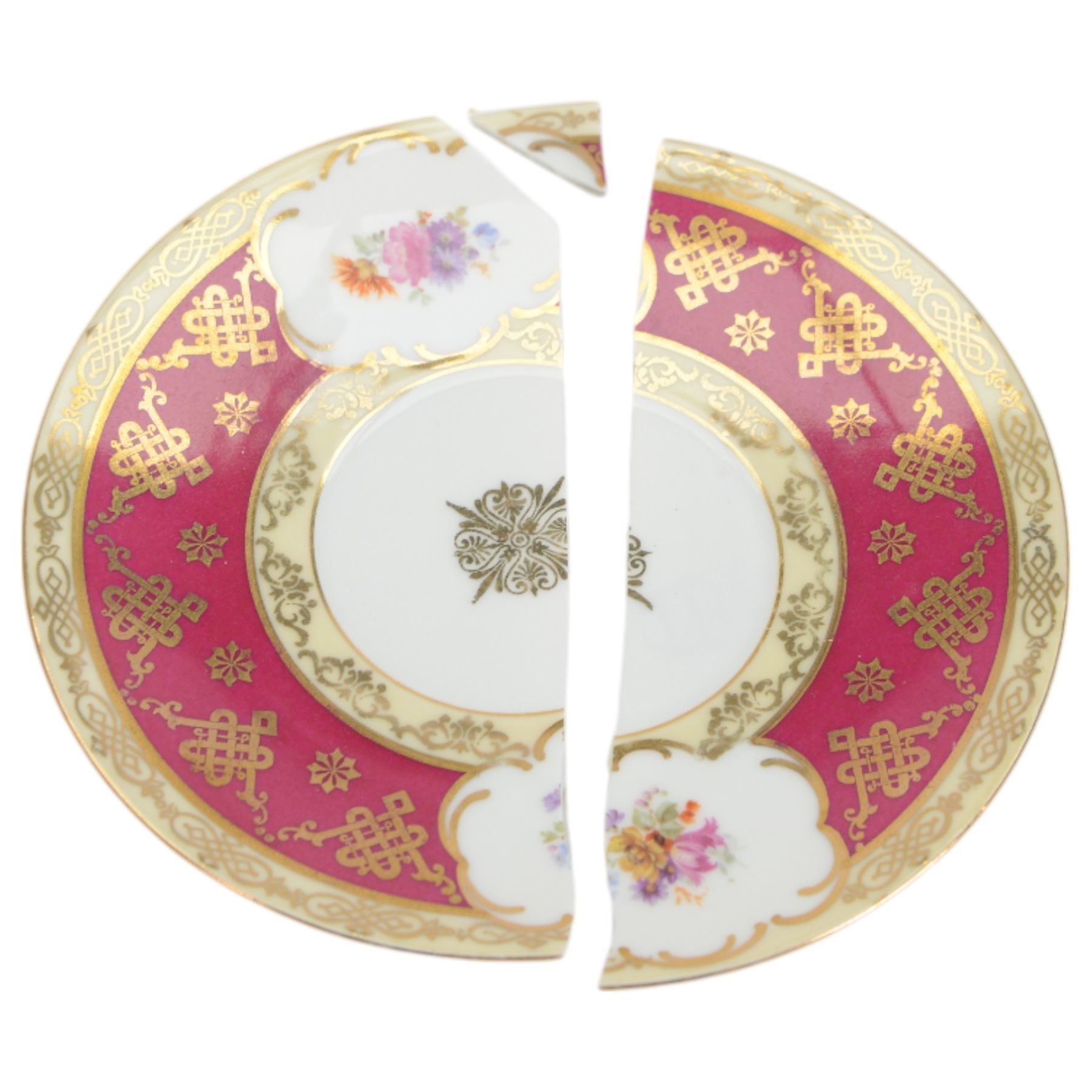 Vienna porcelain cabaret service for four, comprising tray, teapot, covered sucrier, milk jug, cups and saucers 