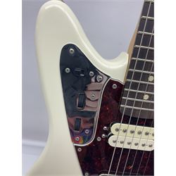 Mexican Fender Jaguar electric guitar with Humbucker pick-ups and tremolo arm, serial no.MX16741977, L101cm; in soft carrying case