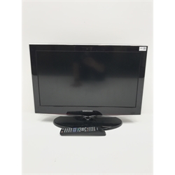 Samsung LE26D450G1W 26'' television with remote 