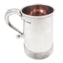 1930's silver tankard, of plain tapering form, with banded base and C scroll handle, hallmarked Alexander Clark & Co Ltd, Birmingham 1937, approximate total weight 14.86 ozt (462.4 grams)