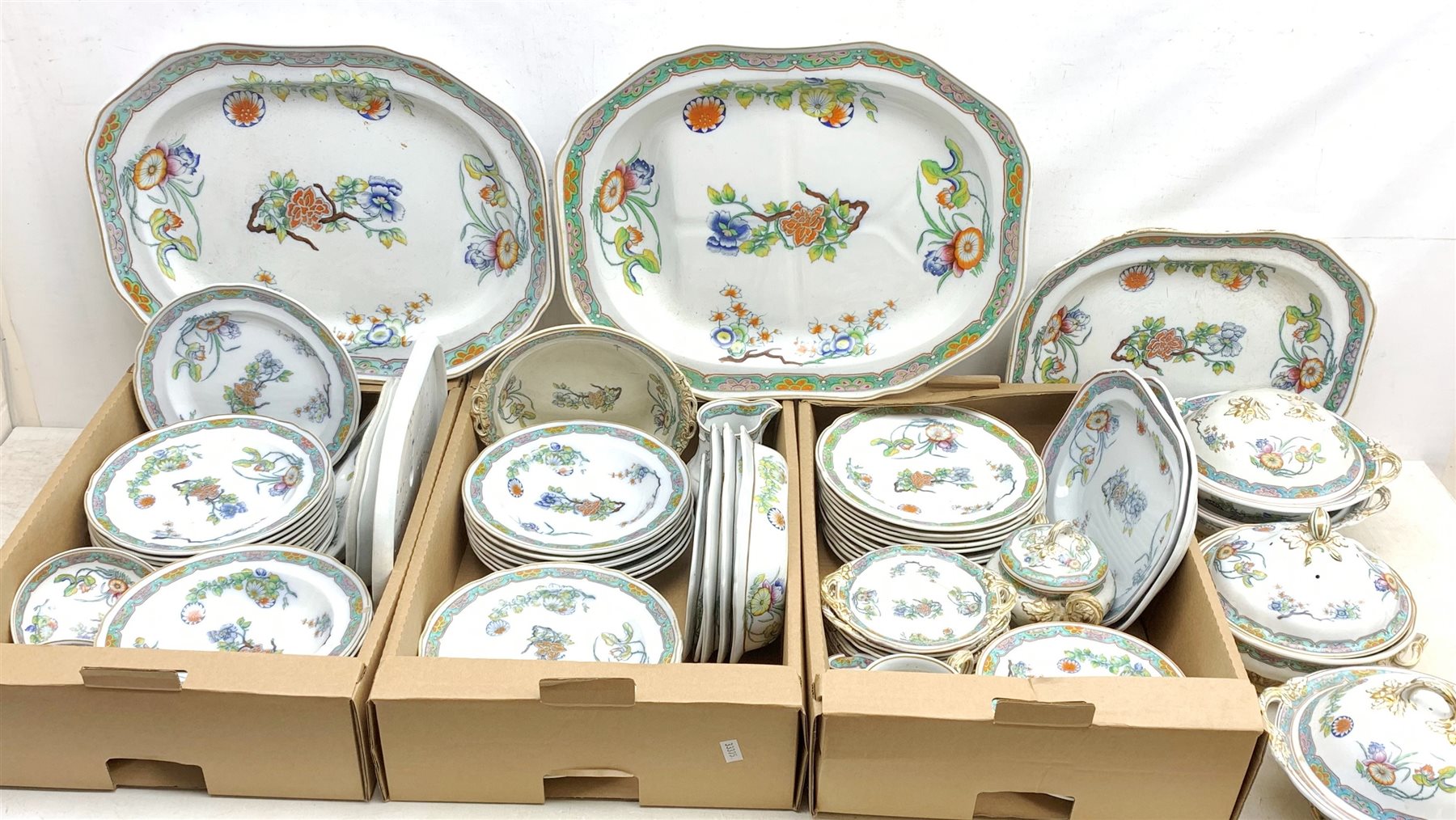 A matched Copeland Spode dinner service, decorated in a chinoiserie