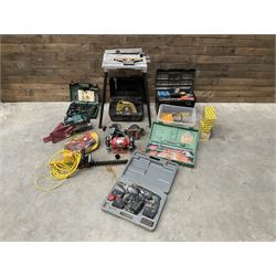 A quantity of power and hand tools including Skilsaw Classic circular saw, Makita 9401 belt sander, Bosch POF 52 router etc