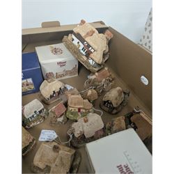 Collection of Lilliput Lane models, including Royal Oak Inn, Full Steam Ahead and Thatcher's Rest, five boxed
