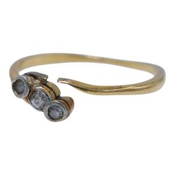 18ct gold three stone diamond ring