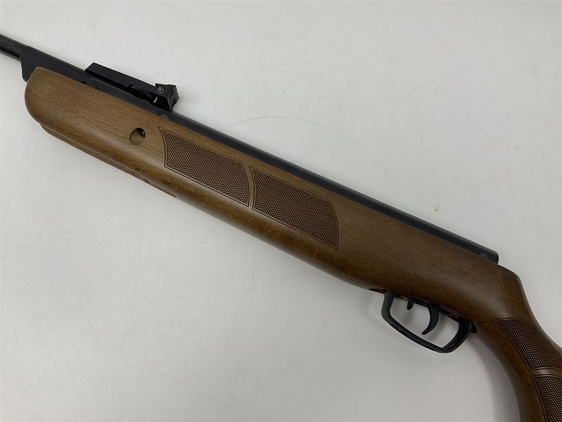 BSA Meteor Mk7 .22 air rifle with break barrel action L110cm overall no.WE-331279-14; in original cardboard box NB: AGE RESTRICTIONS APPLY TO THE PURCHASE OF THIS LOT.