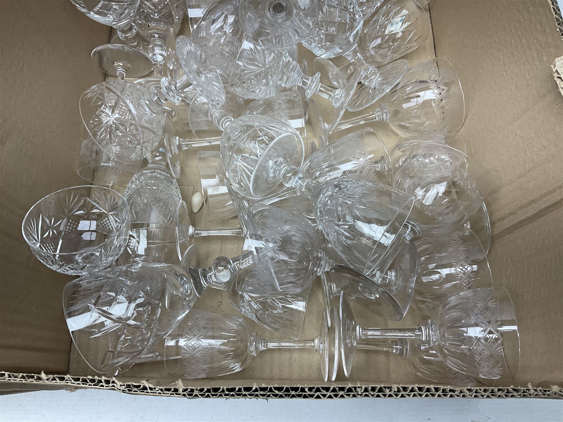 Quantity of glass ware to include boxed Pagoda Guzzini tumblers, Roemer type glasses with etched bowls, Caithness vase, other engraved glass, bowls, decanter, etc
