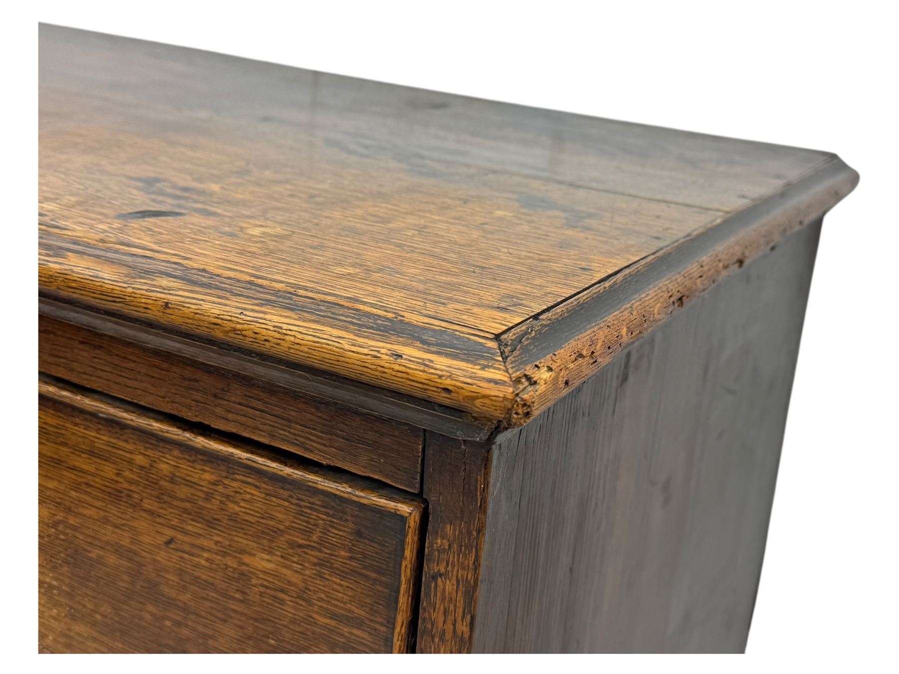 George III oak chest of drawers fitted with two short over four long drawers fitted with swan neck handles, supported on bracket feet