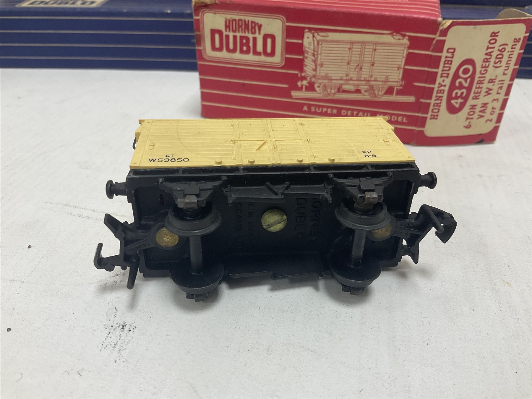 Hornby Dublo - 4620 Breakdown Crane; TPO Mail Van Set; D1 Level Crossing; Pullman cars and goods vans; with a large quantity of track to include straight and curved track, switch points and buffer stops; boxed and loose