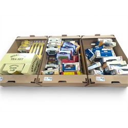 Collection of diecast model cars, incluidng Lledo Days Gone and Oxford Diecast and Lledo T...