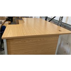 Light oak right hand corner desk - THIS LOT IS TO BE COLLECTED BY APPOINTMENT FROM DUGGLEBY STORAGE, GREAT HILL, EASTFIELD, SCARBOROUGH, YO11 3TX