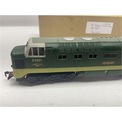 Hornby Dublo - 3-rail 3234 Deltic Type Diesel Co-Co locomotive 'St. Paddy' No.D9001 in BR two-tone green; in later unassociated plain box