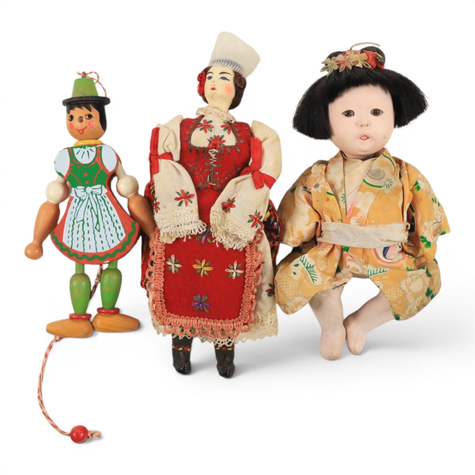 Vintage dolls including Japanese Ichimatsu doll, ragdoll with papier mache head, etc