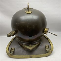 Reproduction deep sea diver's copper and brass helmet, H50cm
