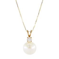 9ct gold cultured pearl and round brilliant cut diamond pendant necklace