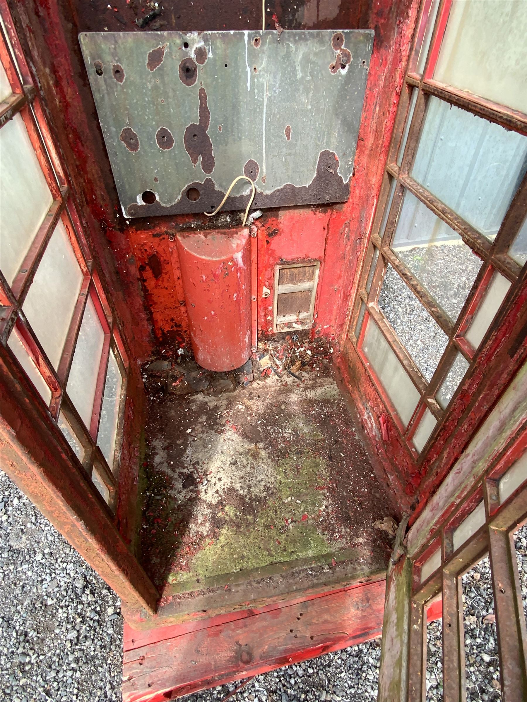 Original 1936 K6 telephone box, Tudor Crown top, painted red - THIS LOT IS TO BE COLLECTED BY APPOINTMENT FROM DUGGLEBY STORAGE, GREAT HILL, EASTFIELD, SCARBOROUGH, YO11 3TX
