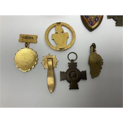 Five WW1 French medals comprising Medaille Militaire Gallantry Award, two Croix de Combattant, Medaille Commemorative Francais 1914-18 and a Patriotic Medal; together with small quantity of Russian badges etc
