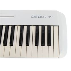 Samson Carbon 49 keyboard