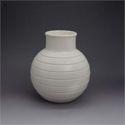 Keith Murray for Wedgwood, ribbed globe vase, together with a plate and tankard, all with printed marks beneath, vase H17cm 