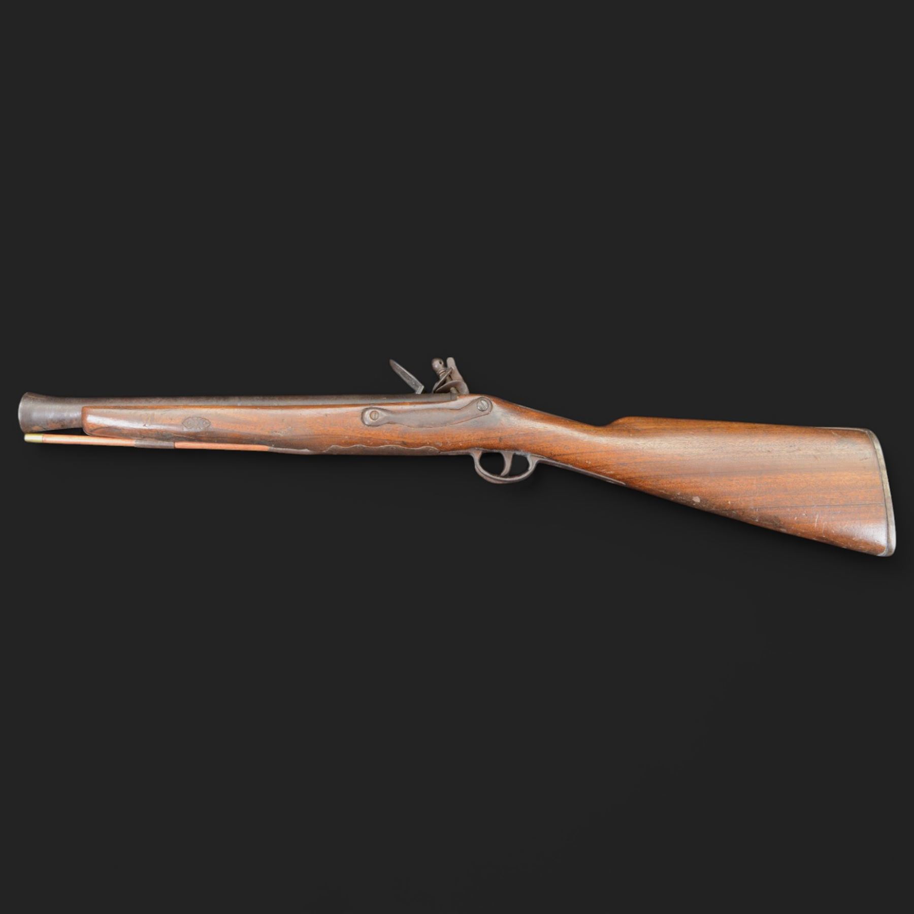 Blunderbuss flintlock long pistol, with 42.5cm flared steel barrel, with later ram rod beneath barrel, overall L83cm
