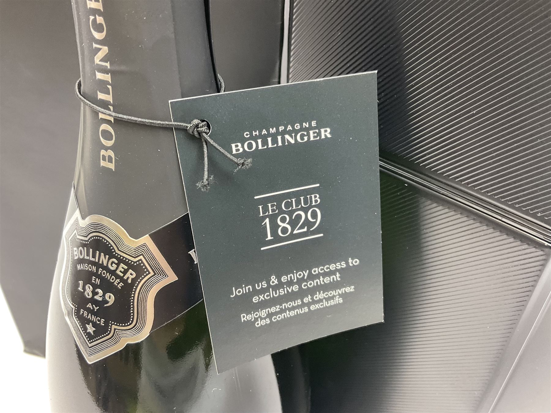 Bollinger Millesime 2009 James Bond 007 Spectre champagne, housed in original black twist open presentation case, with tags and bag, 75cl, 12% vol