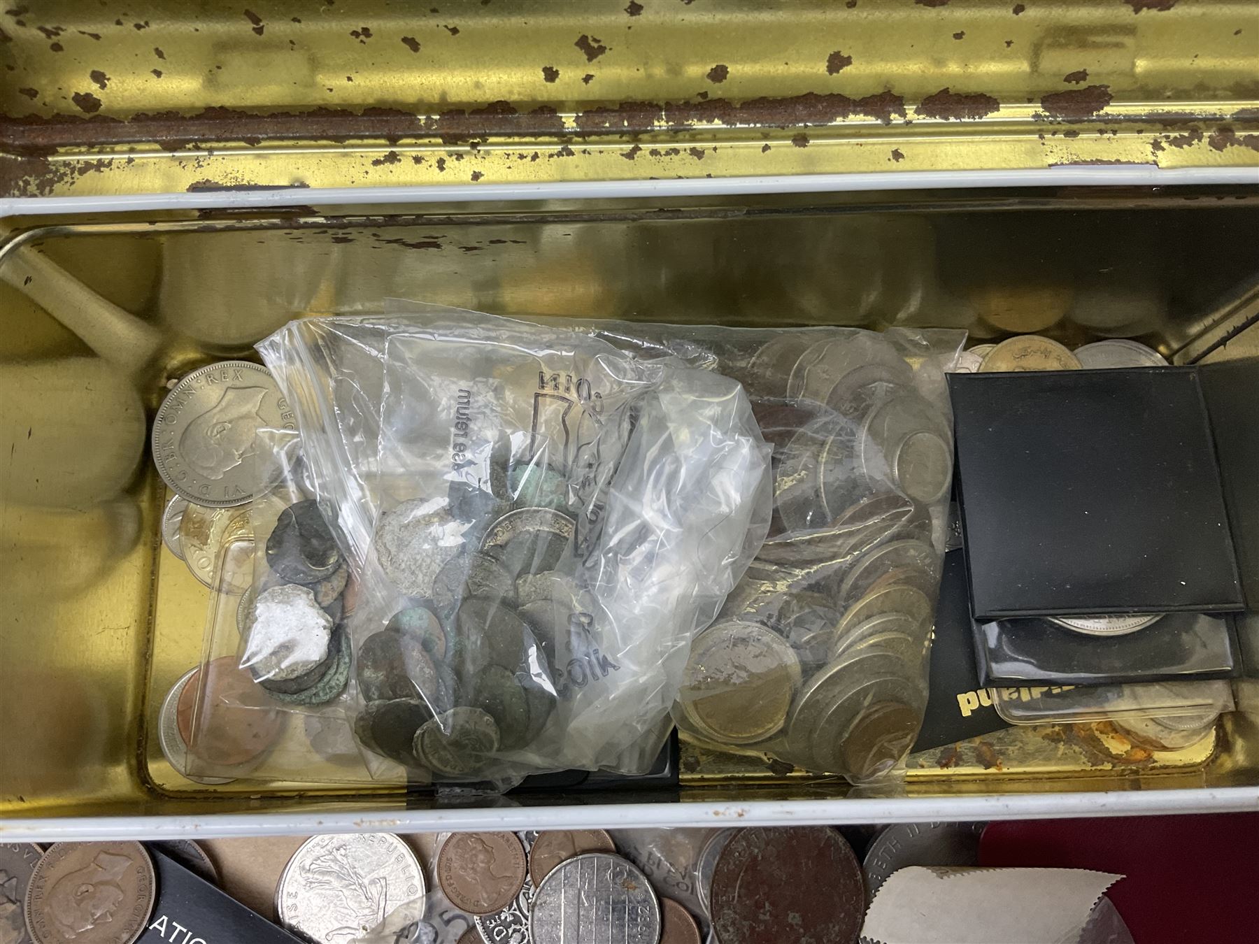 Great British and World coins and banknotes, including pre-decimal coinage, Britain's first decimal coins sets in blue folders, silver one yen coin converted into a brooch, commemorative crowns etc