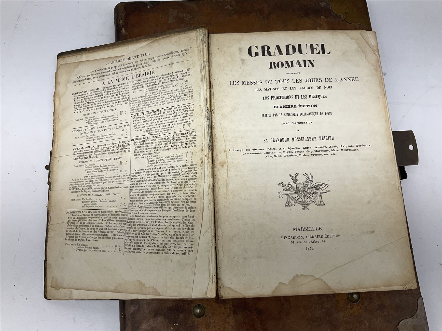 Six 19th century leather bound books of music comprising Graduale Juxta Missale Romanum and Antiphonarium Romanum. Both 1828 Divione; Graduel Romain and Psautier Romain. Both 1859 Digne/Paris; Graduel Romain. 1872 Marseille; and Missale Romanum. 1853 Mechliniae (6)