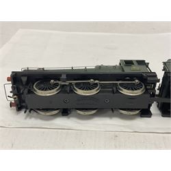 Mainline Railways ‘00’ gauge - Class J72 0-6-0T no.581 in LNER green; Class 43XX 2-6-0 no.2358 in GWR black; Class 2251 0-6-0 locomotive and tender no.3205 in GWR green; Class N2 0-6-2T no.4744 in LNER black; Class 56XX 0-6-2T locomotive; one plain 0-6-0 Tank locomotive (6) 