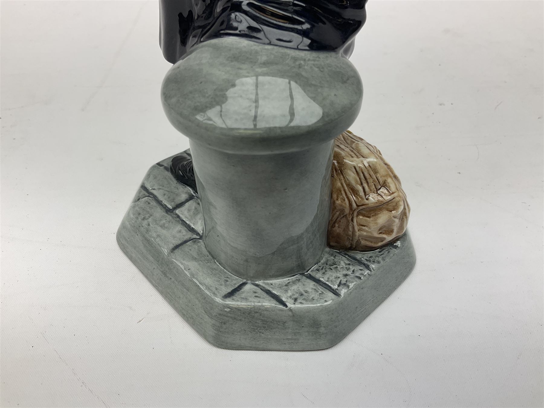 Royal Doulton Women's Royal Navy Service Classics figure, modelled by Valerie Annand, HN4498, limited edition no 7/2500, H23cm