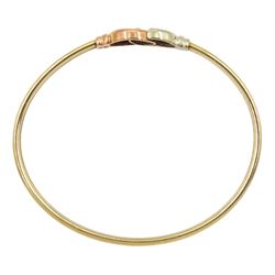 9ct gold bangle, with C shaped interlocking clasp, hallmarked