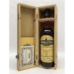 Midleton, 2006, Very Rare Irish Whiskey, 700ml, 40% vol, in original presentation box with certificate