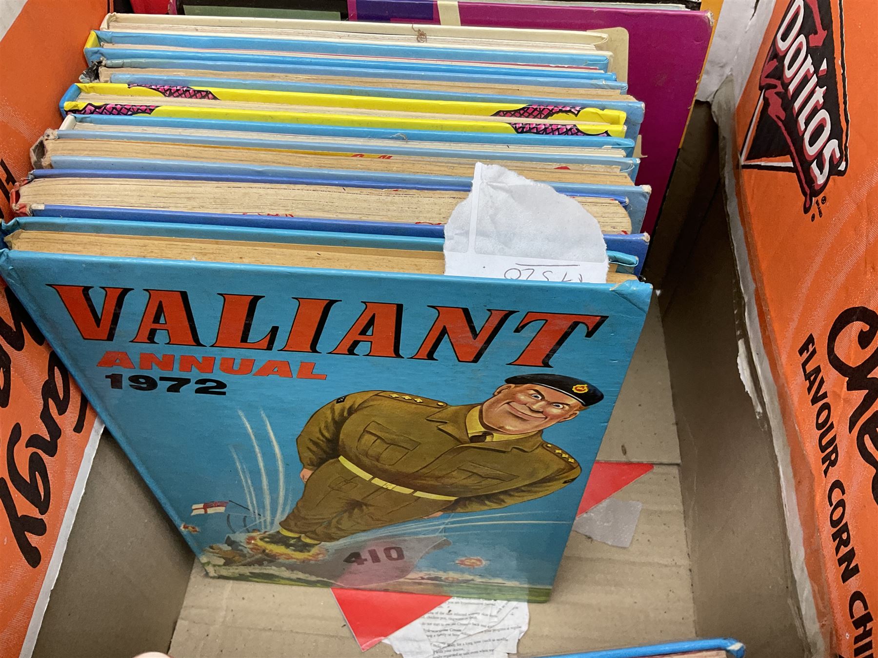 Ekco transistor portable radio, Kodak Brownie Cresta camera in case, Castle & Co Hull binoculars in case, 1970s and later annuals to include Beano, 1926 The Picture Show annual, silver-plate etc